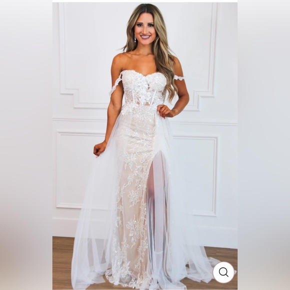 NWT Wedding Dress - Picture 1 of 6